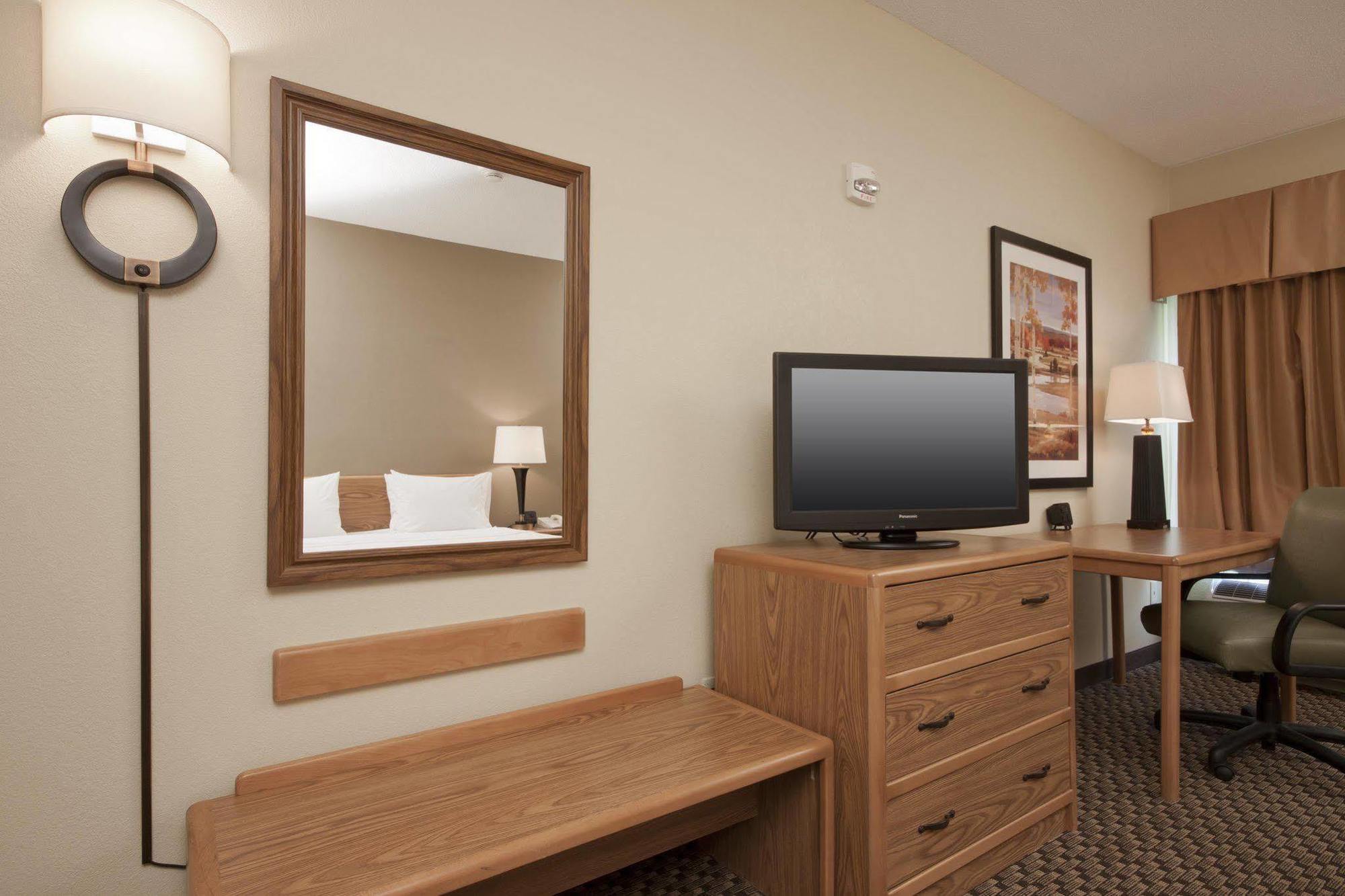 Hampton Inn Binghamton/Johnson City Bagian luar foto